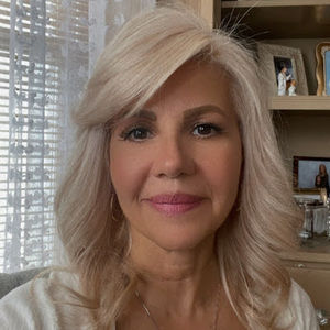 Meet your Posher, Maria